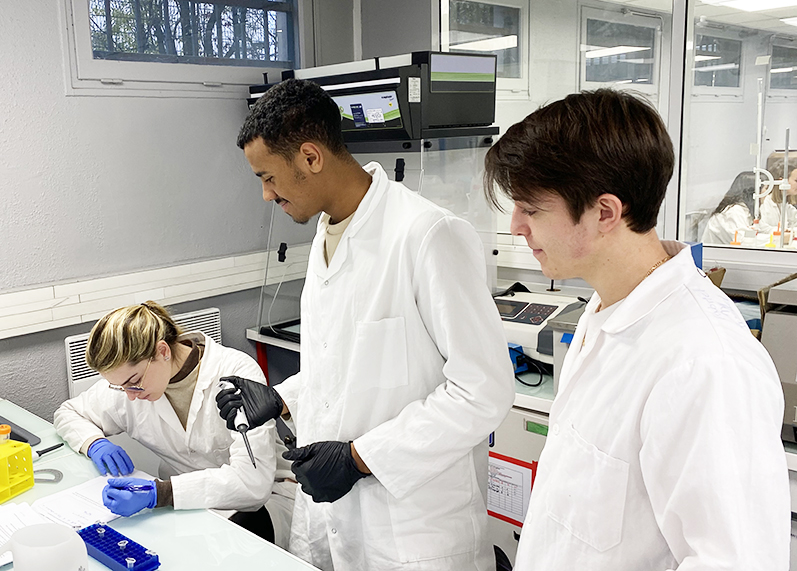 Bachelor Biotechnologies de Sup’Biotech : apprendre un métier par la pratique