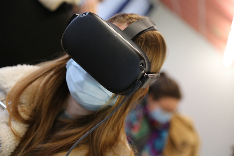 Jumeaux numériques, réalité virtuelle… les étudiants de Sup’Biotech à l’assaut de l’usine 4.0 !