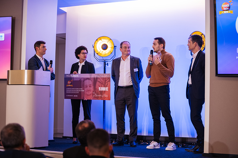 Démarrer son projet entrepreneurial à Sup’Biotech : l’exemple de Digi’Skin ! / Crédit : Handitech Trophy